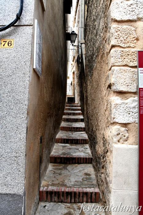 Vimbodí i Poblet - Nucli Històric - Carrer de les Abraççades 