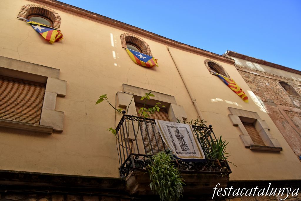 Vimbodí i Poblet - Nucli Històric - Carrer Major 