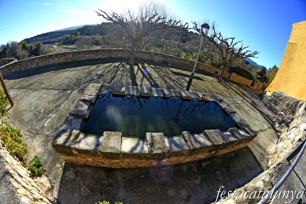 Vimbodí i Poblet - Safareigs de les Roques i Font del Nínxol