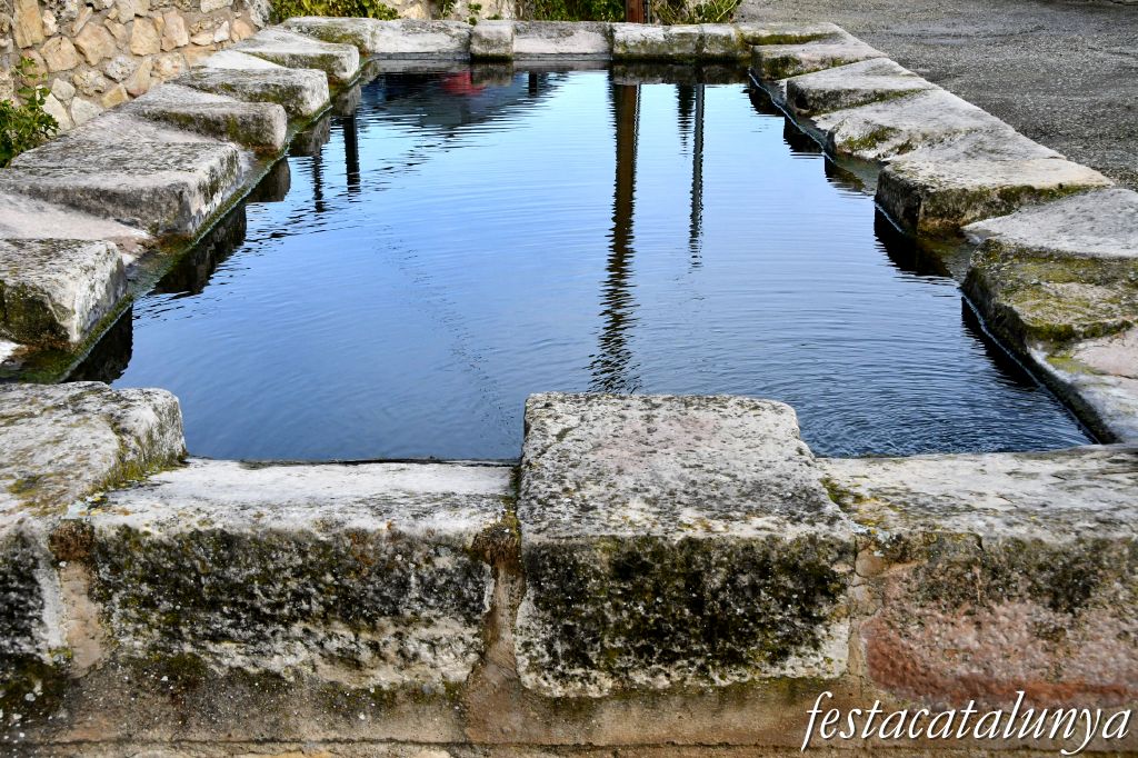 Vimbodí i Poblet - Safareigs de les Roques i Font del Nínxol 