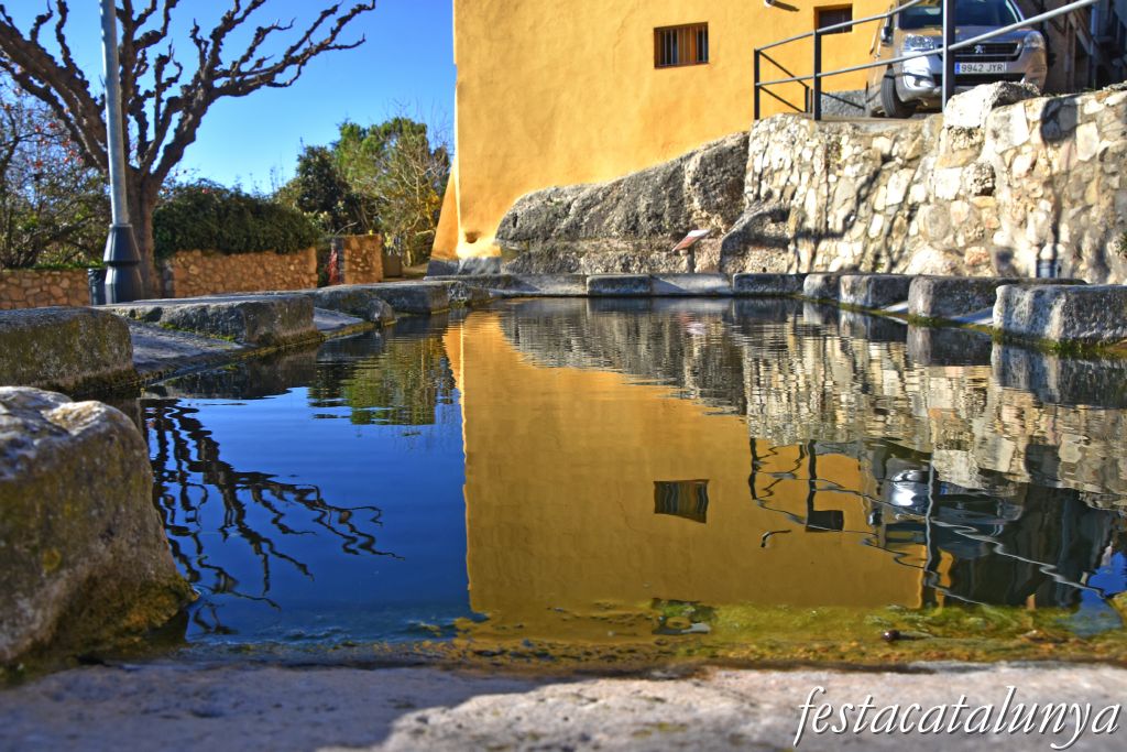 Vimbodí i Poblet - Safareigs de les Roques i Font del Nínxol