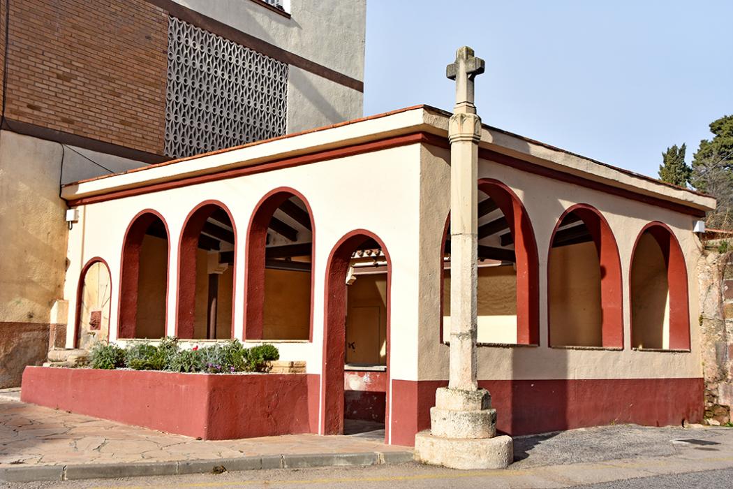 Rentadors, Font del Lleó i Creu de terme del Portal de Sant Miquel d'Alcover