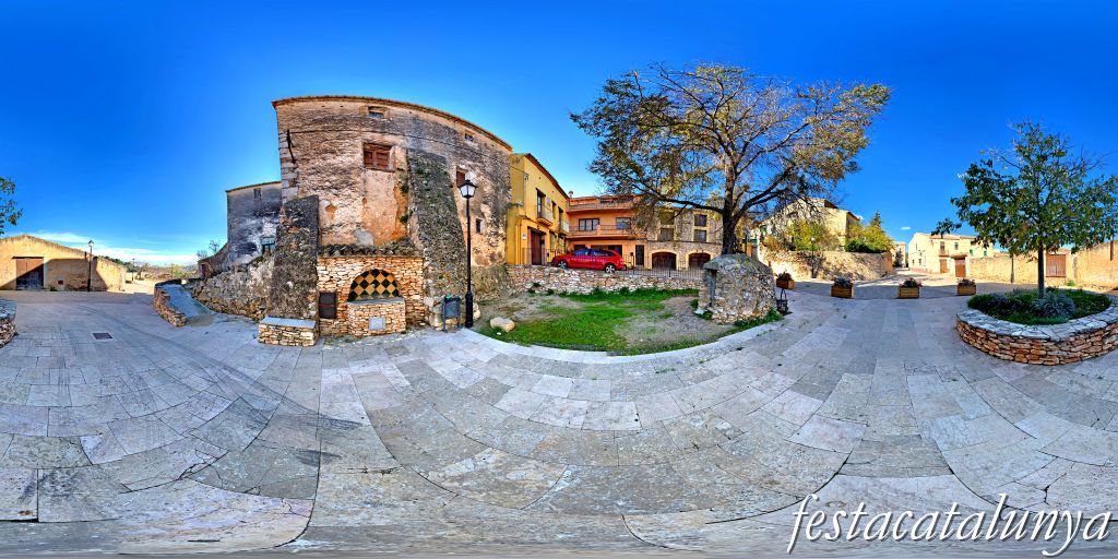 Masllorenç - Plaça de l'Om de Masarbonès 