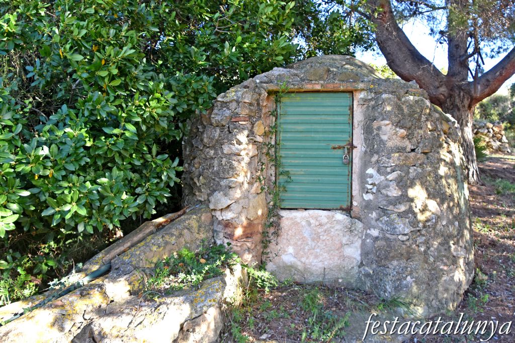 Masllorenç - Els pous de Masarbonès 