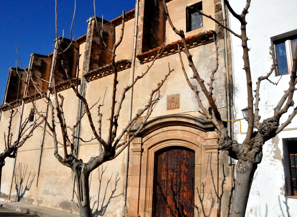 Casal de Miralles i monestir agustinià a Castellví de Rosanes
