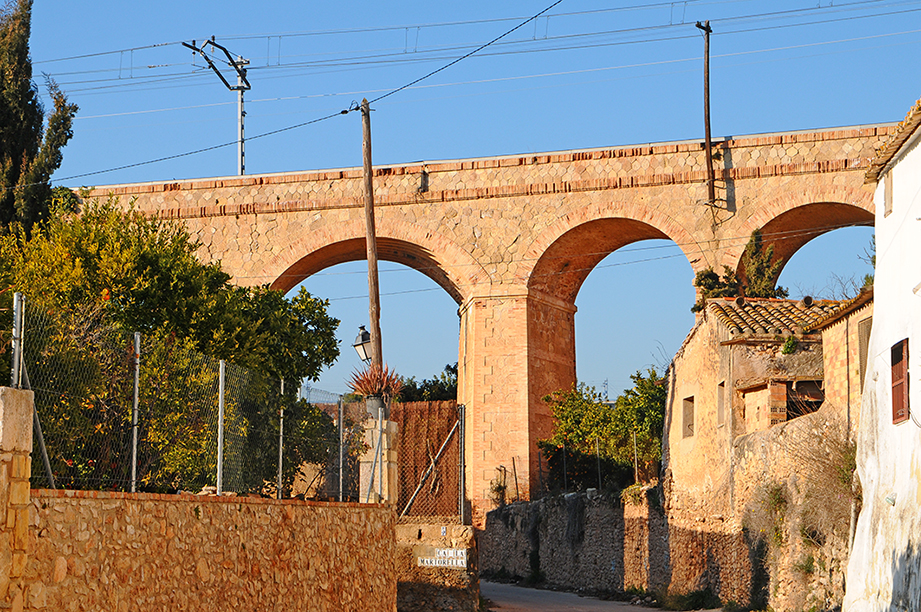 Pont del ferrocarril a Roda de Berà