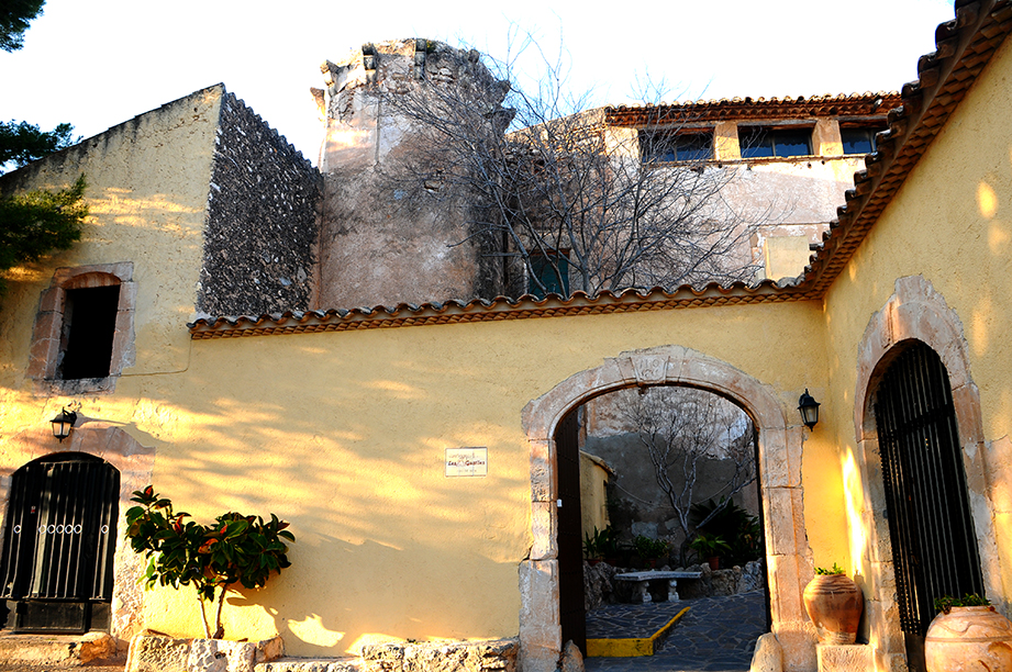 Torre i Mas d'en Nin de Roda de Berà