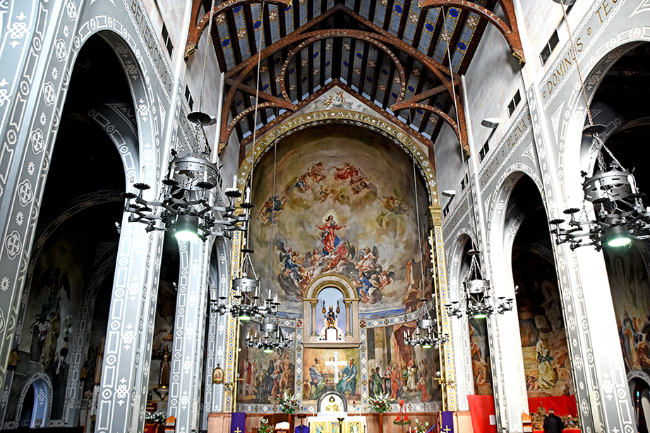 Església parroquial de Santa Maria de la Salut de Castelldefels