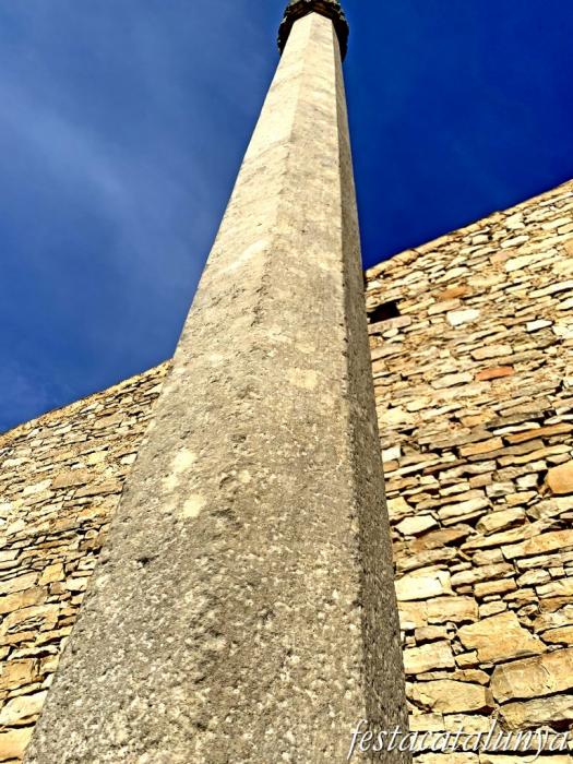 Conesa - Creu de terme 