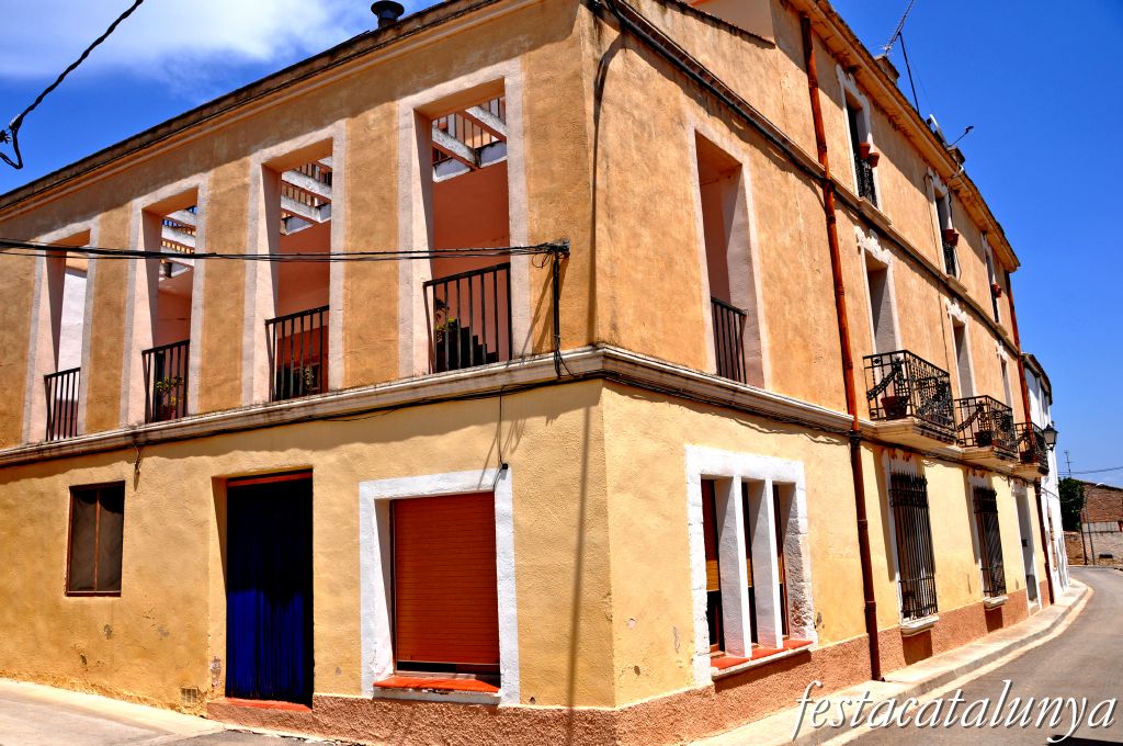 Poble de  Saifores de Banyeres del Penedès (Can Mata, antic can Papiol)