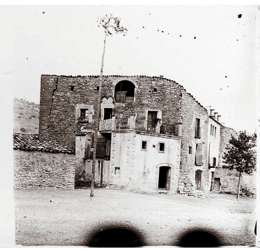 Vallfogona de Riucorb - Castell de Vallfogona (Foto: Fons Salvany. Biblioteca de Catalunya. Any 1916)