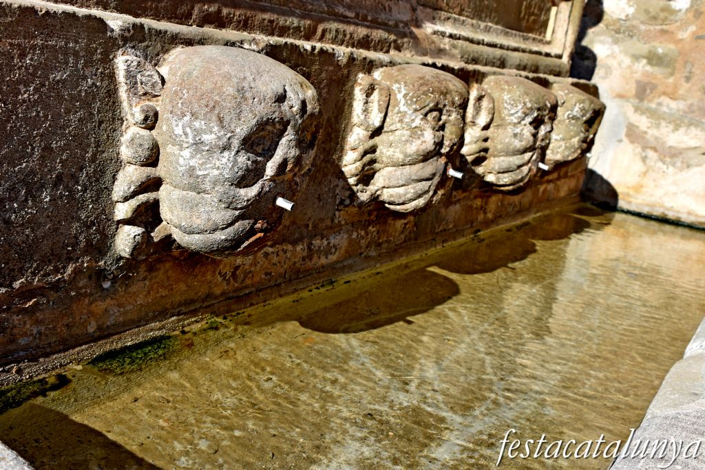 Guissona - Font i Safareigs de la Vila 