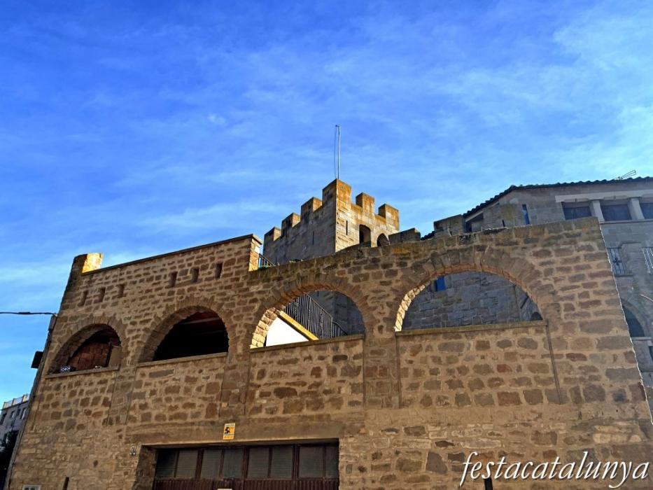 Guissona - Portal de l'Àngel i Muralla 