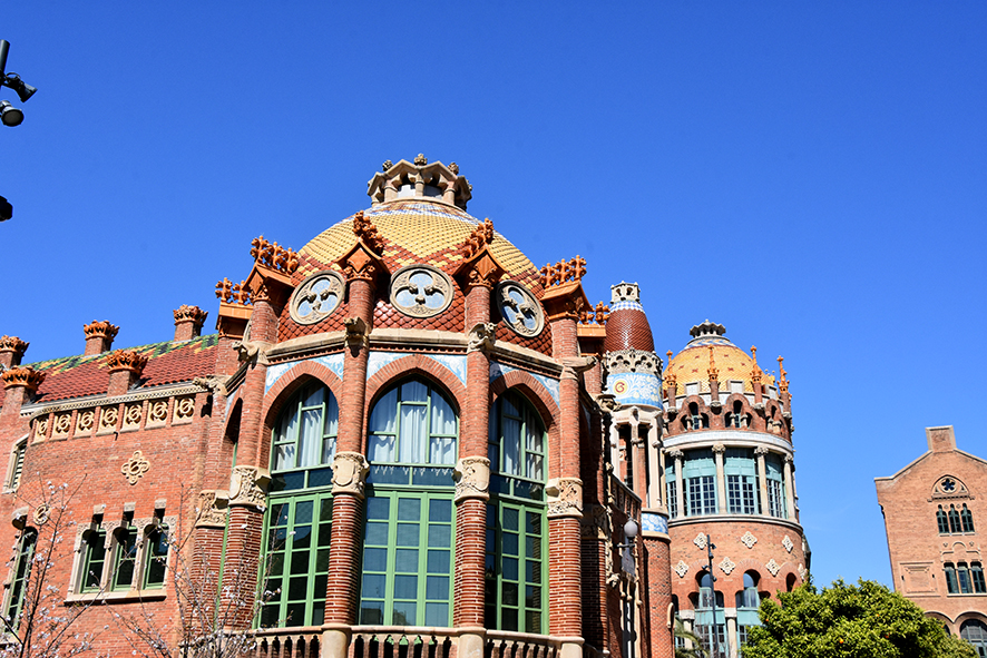 Pavellons de Ponent (Femenins) de l'Hospital de la Santa Creu i Sant Pau ***