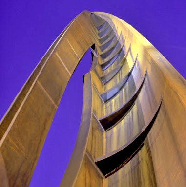 Monument la Vela a Gavà Mar