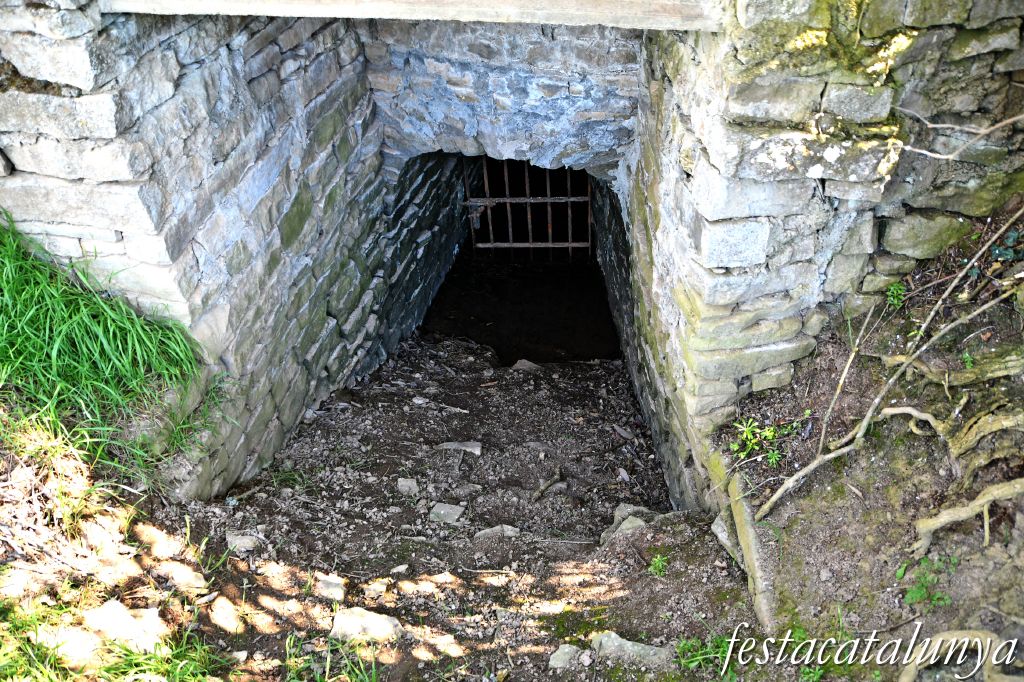 Sant Guim de Freixenet - Abeuradors i Font dels Pastors de Sendomi 