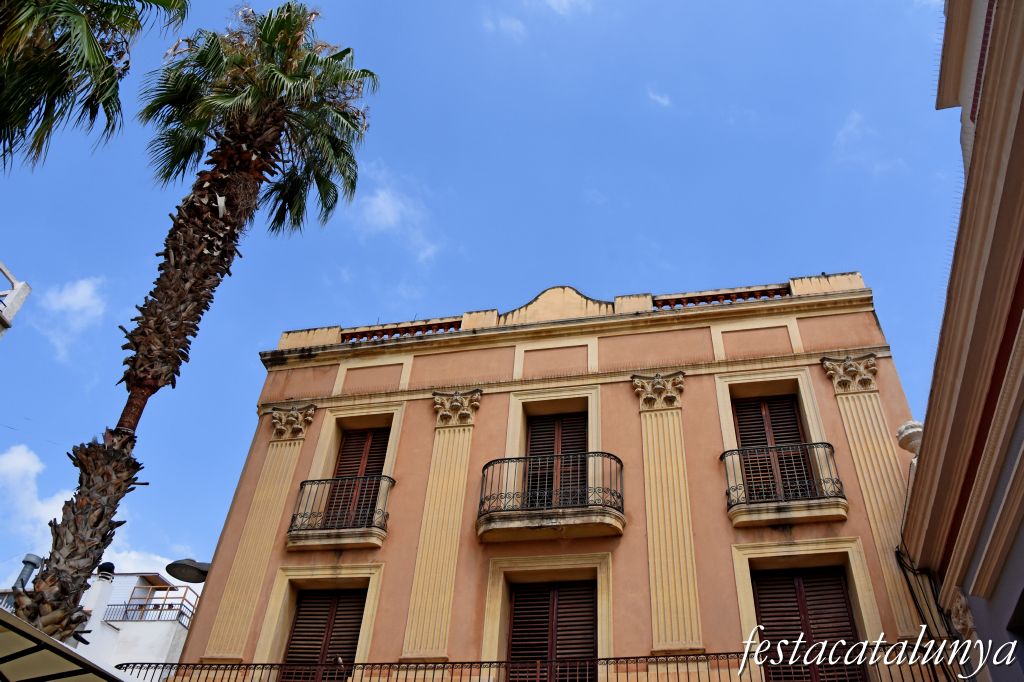 Gavà - Casa Planas i Creuet de Gavà
