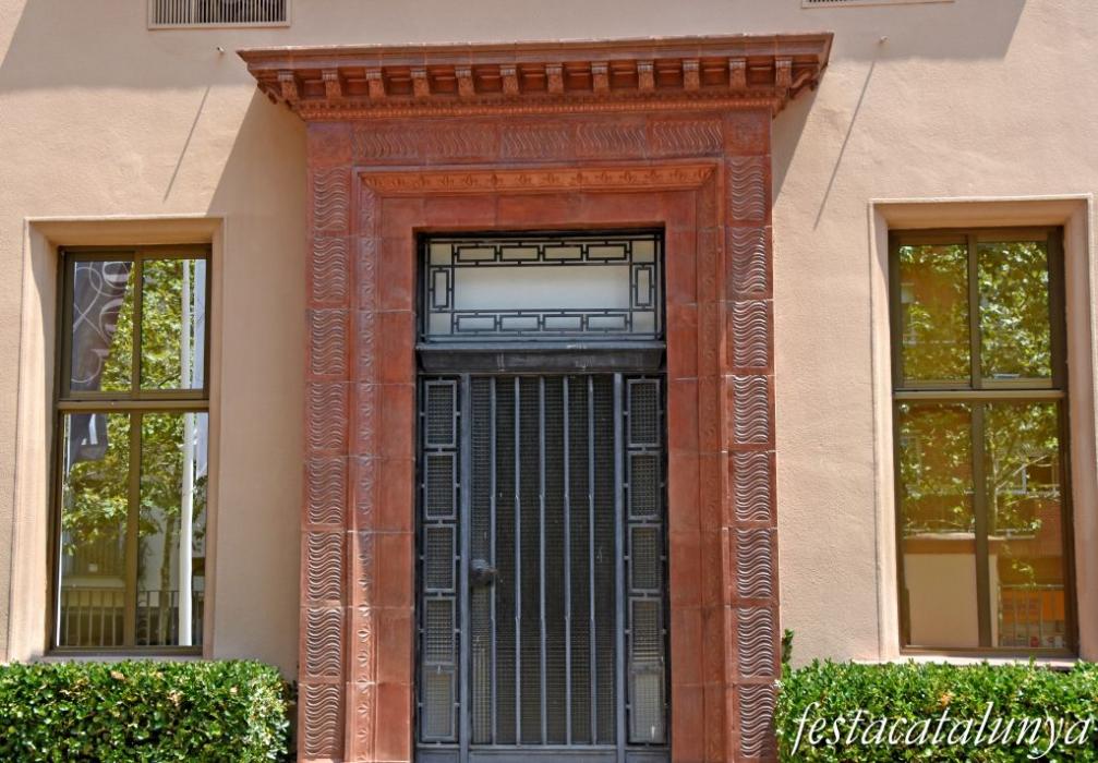 Gavà - Edifici de la fàbrica Roca Radiadors a Gavà