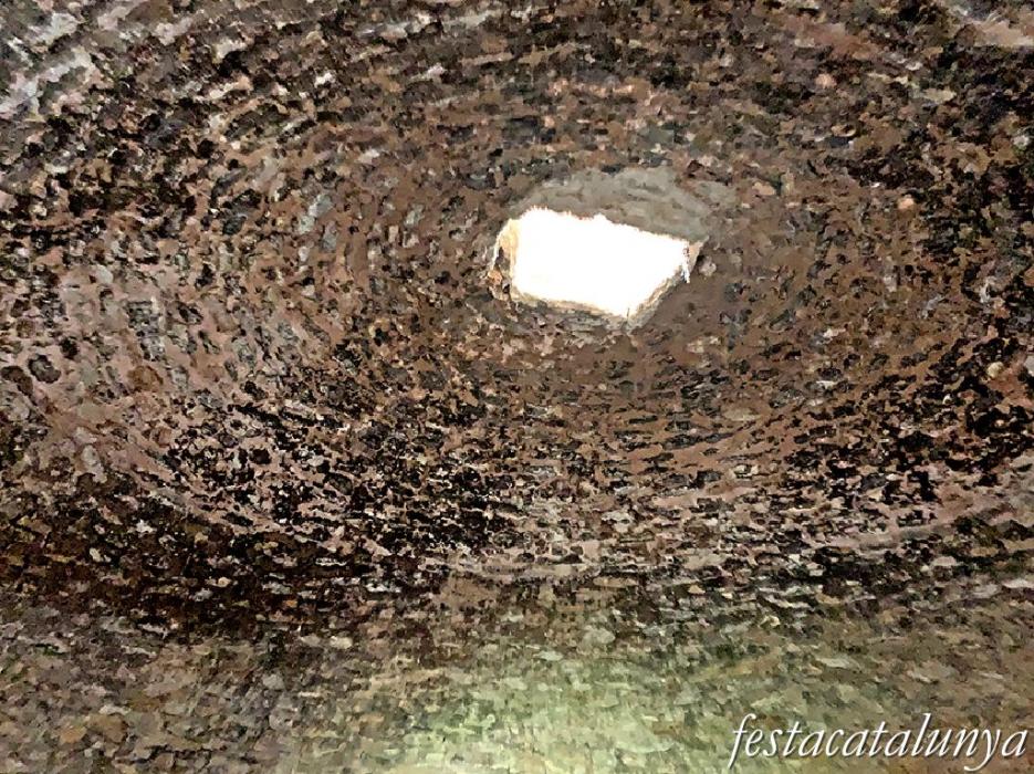 Vila-rodona - Pou de la Neu 