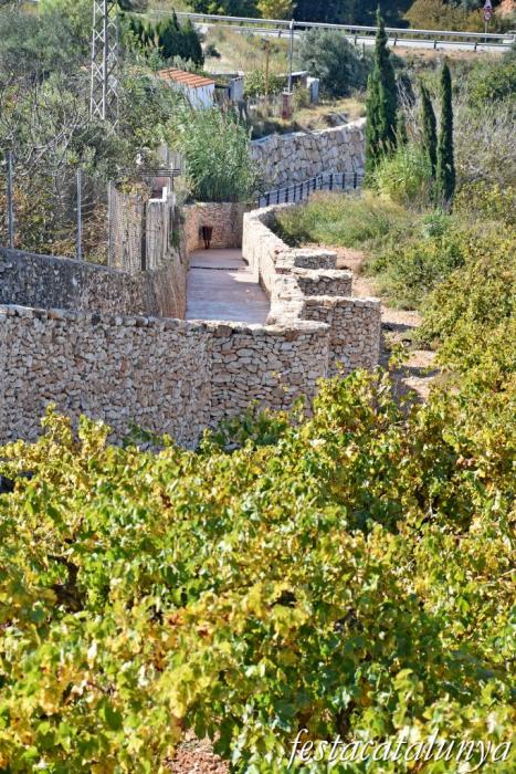 Puigpelat - Camí de l'aigua de la mina de l'arquebisbe