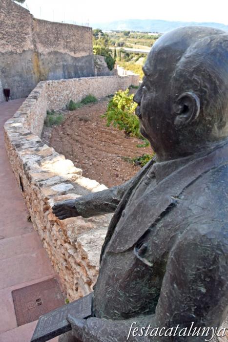 Puigpelat - Escultura de Joan Plana 