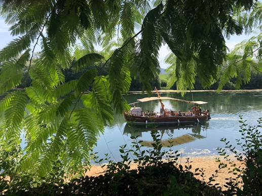 Vermut a bord del llaüt Lo Roget a Ascó