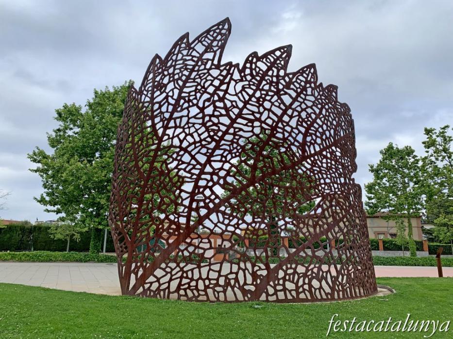 Sant Llorenç d'Hortons - Escultura el Pàmpol