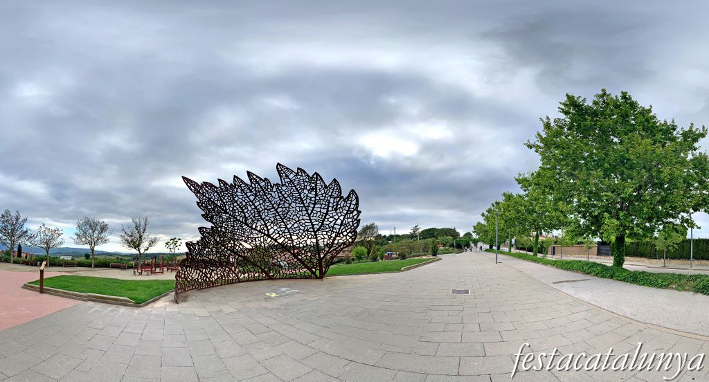 Sant Llorenç d'Hortons - Escultura el Pàmpol