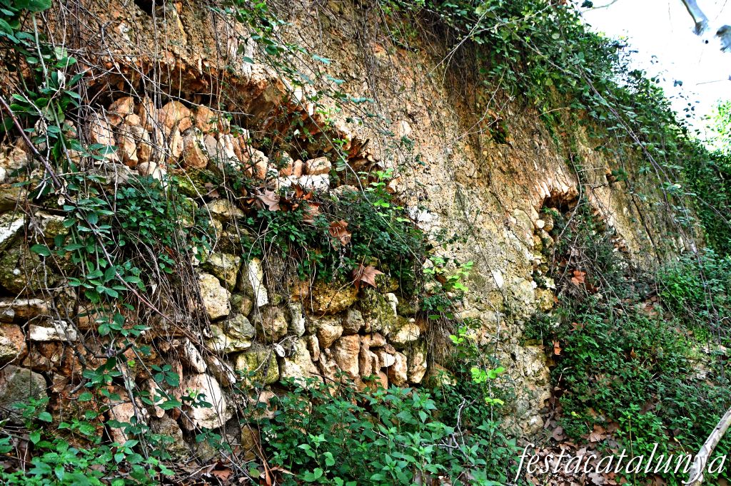 El Pont d'Armentera - Passeig del Riu