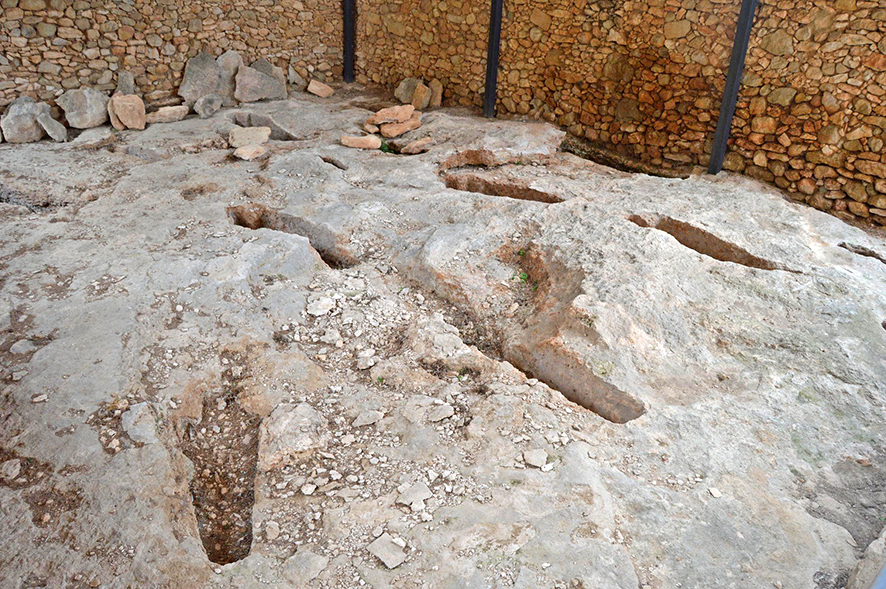 Sant Jaume dels Domenys - Necròpolis (Foto: Ajuntament)