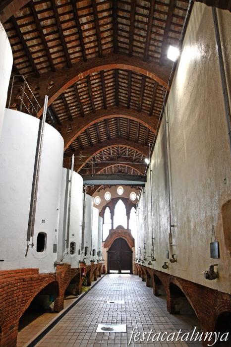 Nulles - Celler Cooperatiu del Sindicat Agrícola de Sant Isidre 