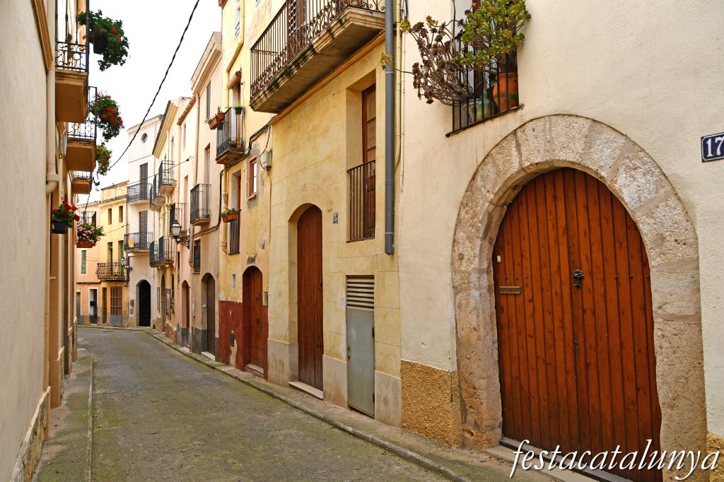 Nulles - Nucli històric - Carrer Major