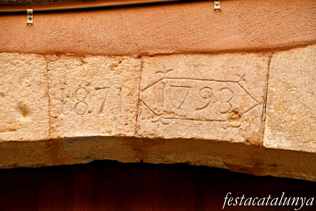 Nulles - Nucli històric - Carrer de la Font