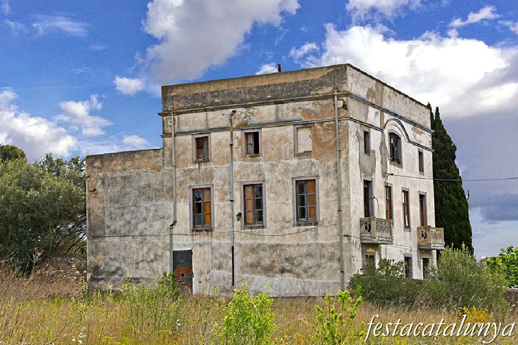 Nulles - Xalet blanc nulles, xalet, blanc