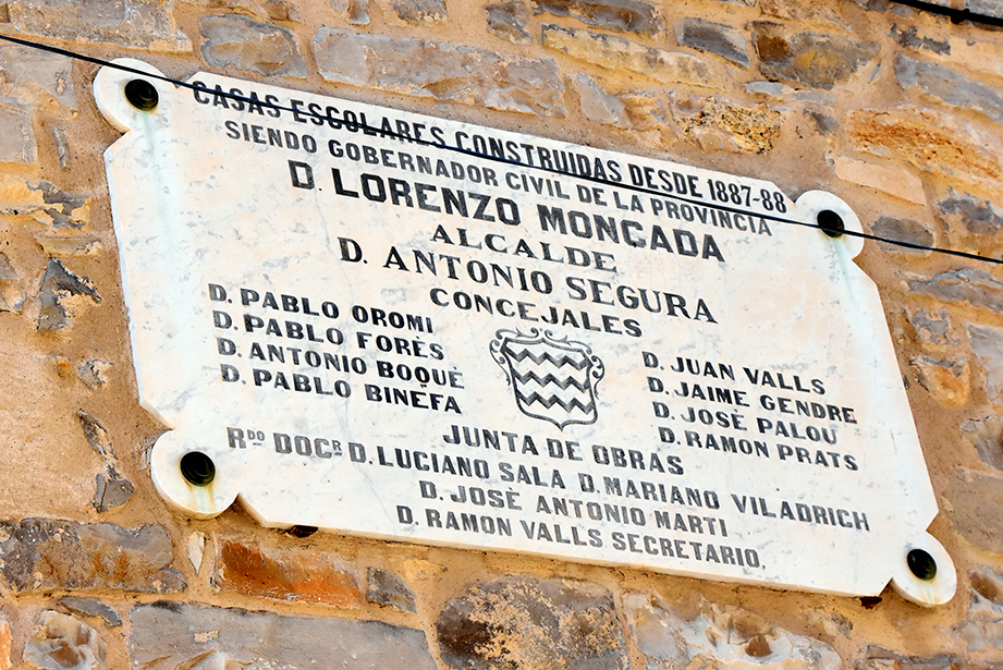 Antiga escola de la Santa Creu, les escoles velles d'Anglesola