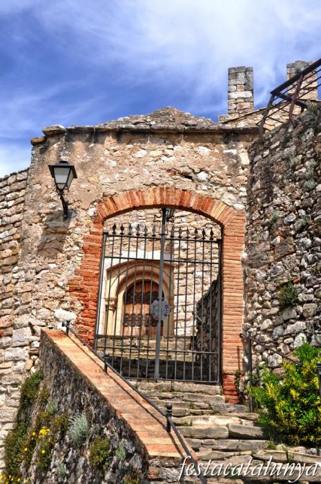 Subirats - Església de Sant Pere del castell o Santuari de Nostra Senyora de la Font 