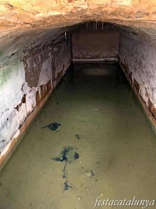 Bellcaire d'Urgell - Antics dipòsits d'aigua potable 