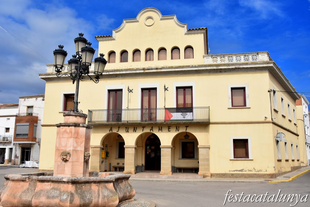 Bellcaire d'Urgell - Plaça Major