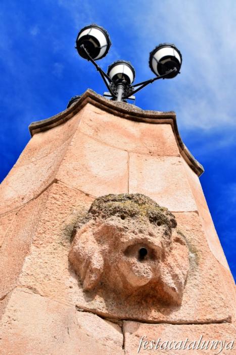 Bellcaire d'Urgell - Plaça Major
