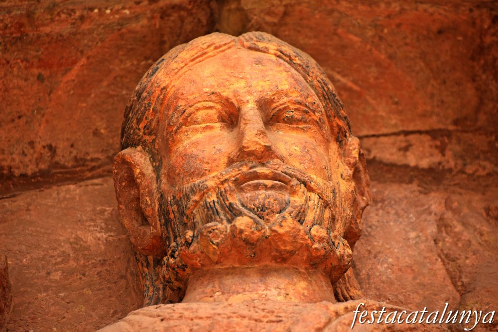 Santpedor - Església parroquial de Sant Pere d'Or - Portalada 