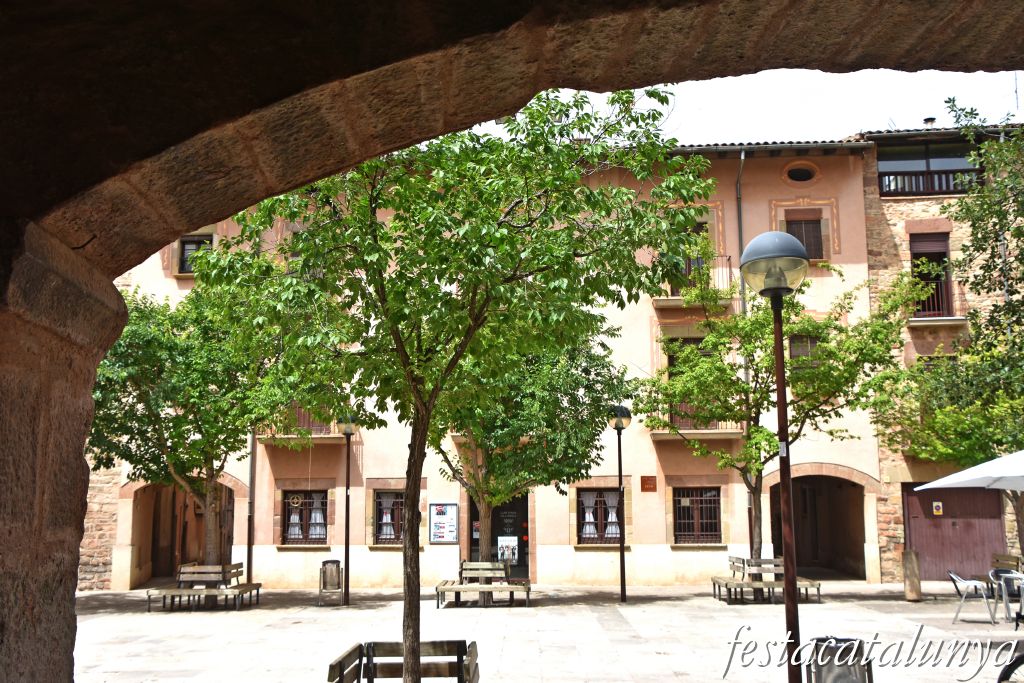 Santpedor - Ca l'Arola a la Plaça Gran 