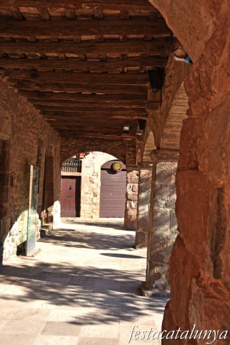 Santpedor - Cal Be o ca la Maria Espinalt, actual Ajuntament a la Plaça Gran