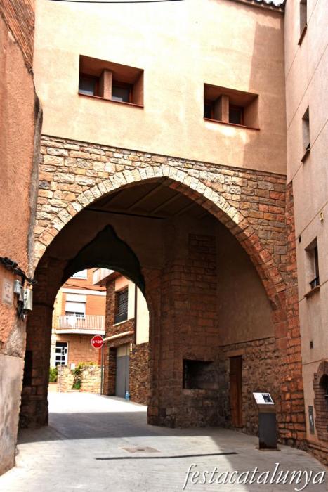Santpedor - Portal de Berga o de cal Petet 
