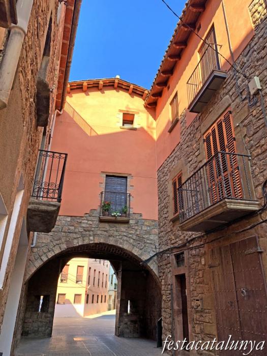 Santpedor - Portal de les Verges, de Vic, de la Font o del cal Quatre 