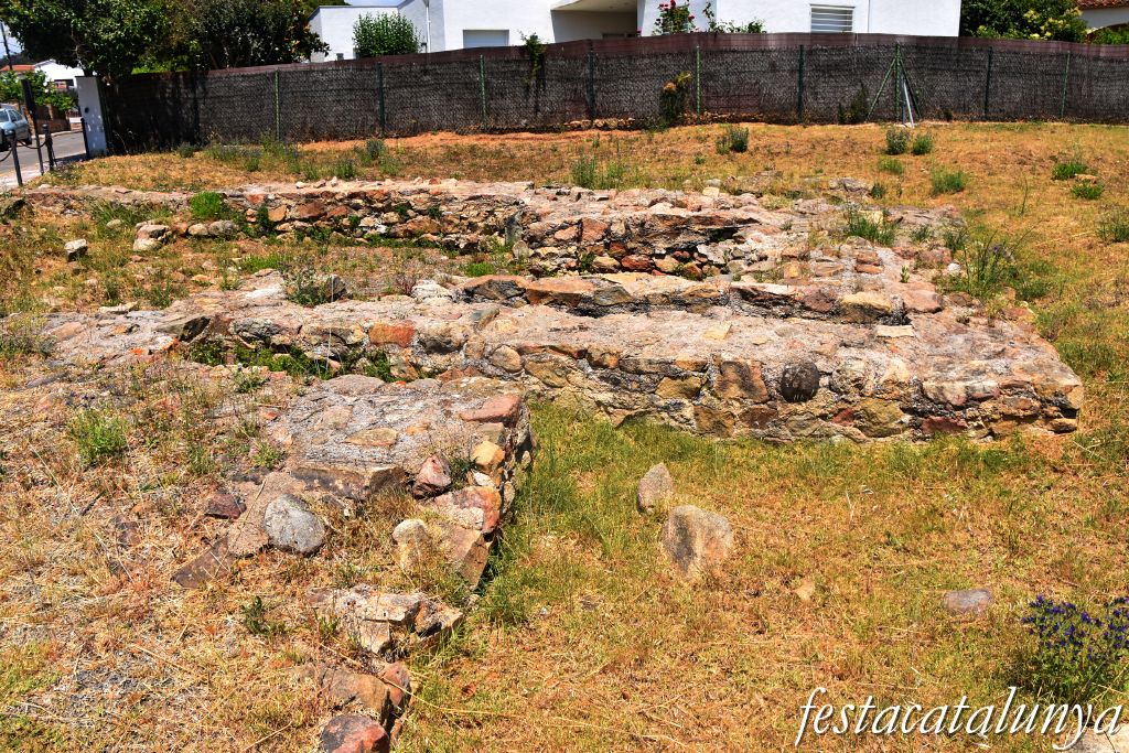 Santa Cristina d'Aro - Església paleocristiana i primer cementiri 