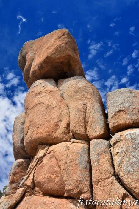 Santa Cristina d'Aro - Antiga pedra basculant de Pedralta 