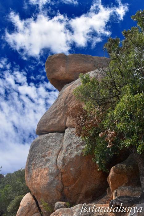 Santa Cristina d'Aro - Antiga pedra basculant de Pedralta