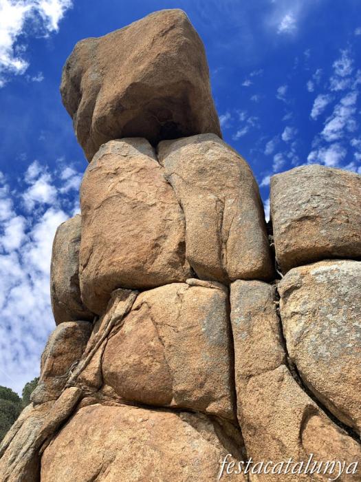 Santa Cristina d'Aro - Antiga pedra basculant de Pedralta 
