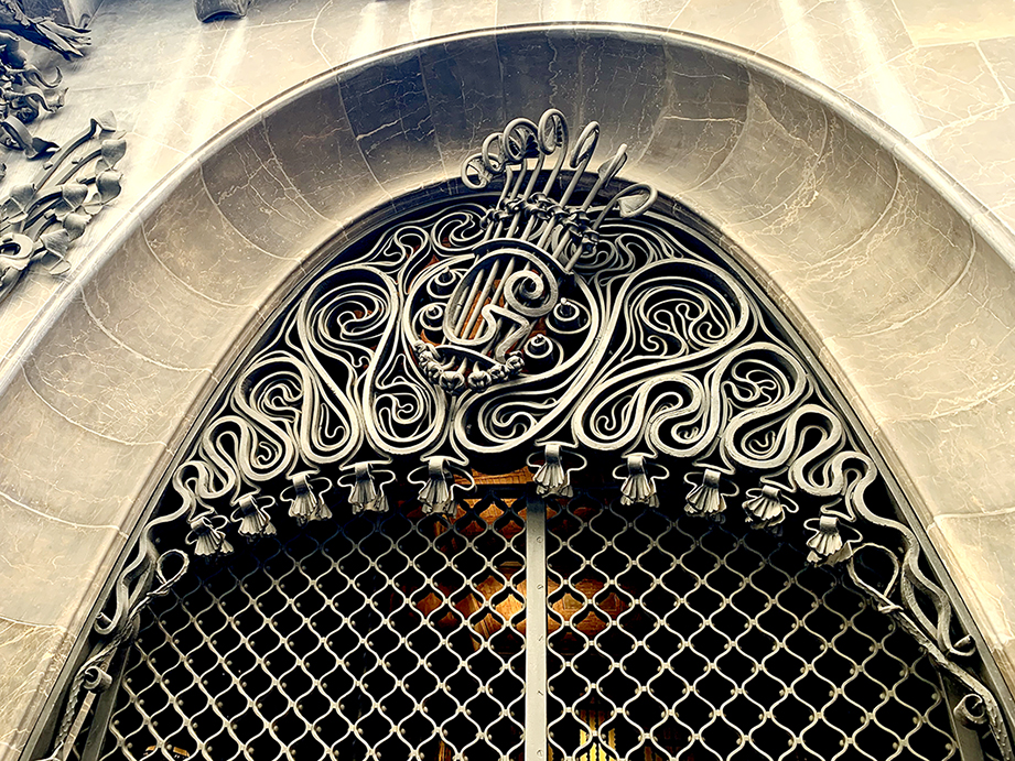 Façanes del Palau Güell de Barcelona ***