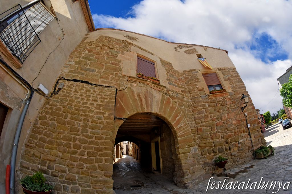 La Fuliola - Portal i voltes de la vila closa 